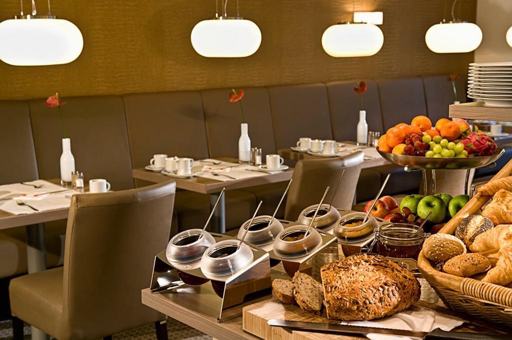 Hotel Conti Duisburg - Partner Of Sorat Hotels Restaurang bild
